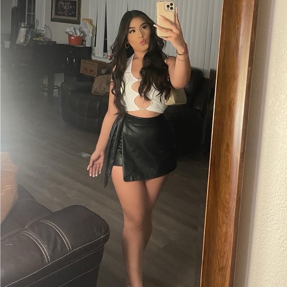 Meet your Posher, Lupita - Picture 5 of 6